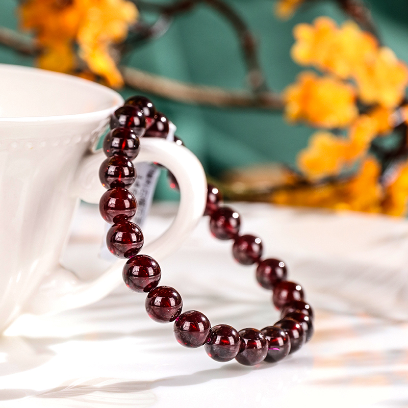 Unlocking the Mystical Power of Garnet: A Crystal for Passion and Healing