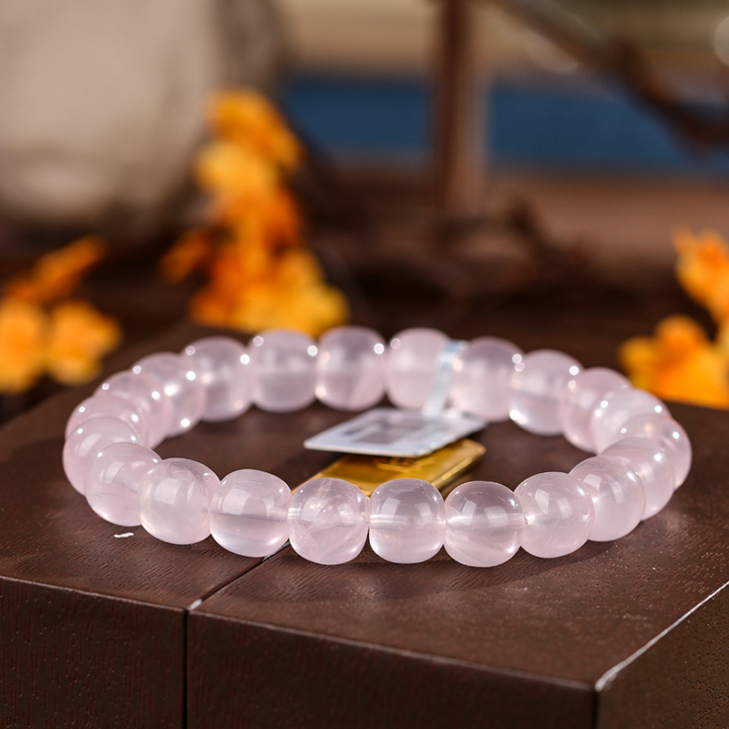 Unlocking the Gentle Power of Rose Quartz: Your Heart's Healing Crystal